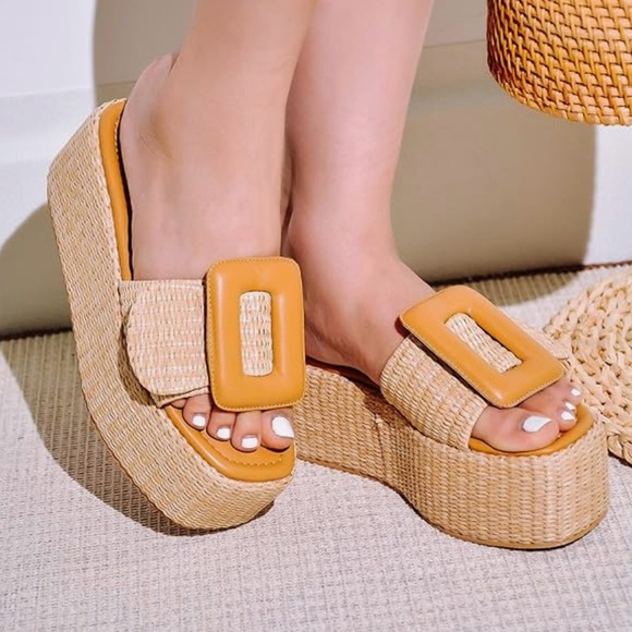 🌴NEW🌴 CAPE ROBBIN The Indi Platform Raffia Square Toe Buckle Accent Sandal - Picture 1 of 5